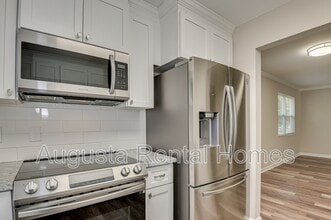 Building Photo - 1402 Johns Rd