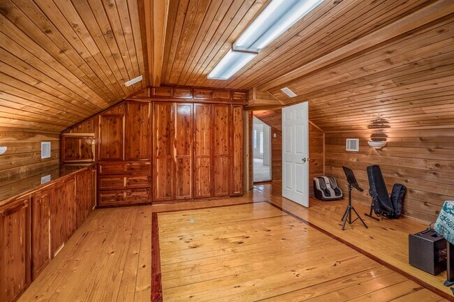 Building Photo - 51 Clingstone Pl