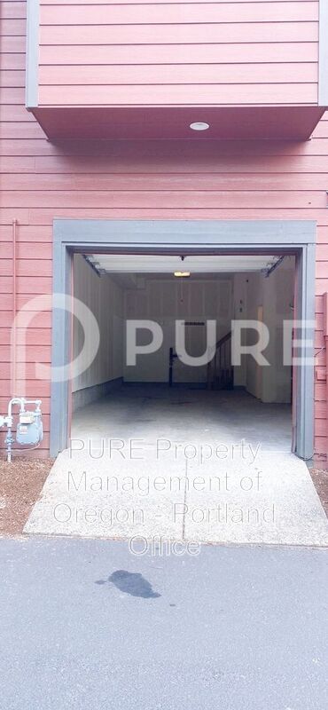 Building Photo - 1572 SW 175th Ave