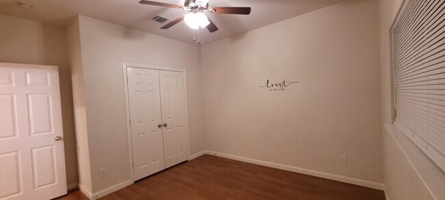 Building Photo - 217 Grooms Rd