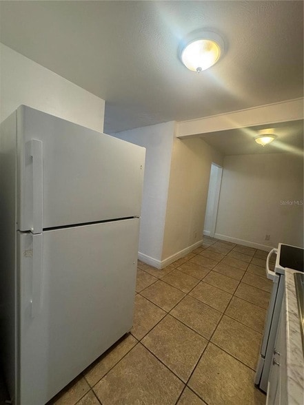 Building Photo - 930 Emerald Dr
