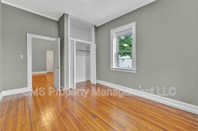 Building Photo - 1501 S Wood Ave