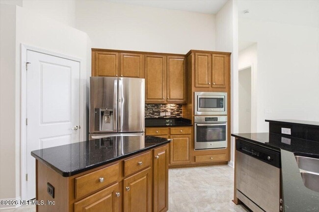 Building Photo - 743 E Dorchester Dr