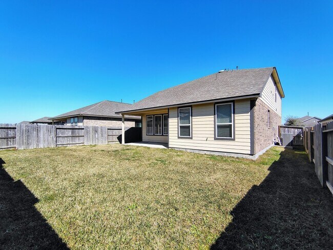 Building Photo - 2307 Sweet Bay Dr