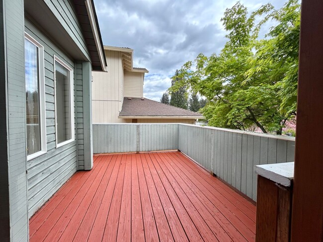 Building Photo - Serene 3 Bed, 2 Bath Gem!