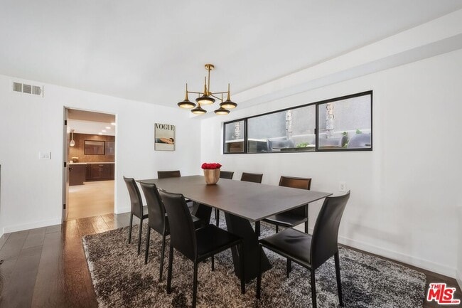 Building Photo - 3601 Dixie Canyon Pl