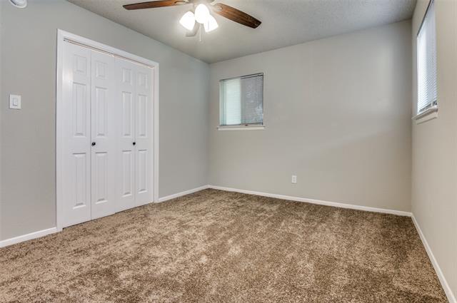 Building Photo - 1216 Desiree Ln