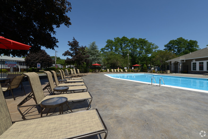 Pool - Bayside Country Club