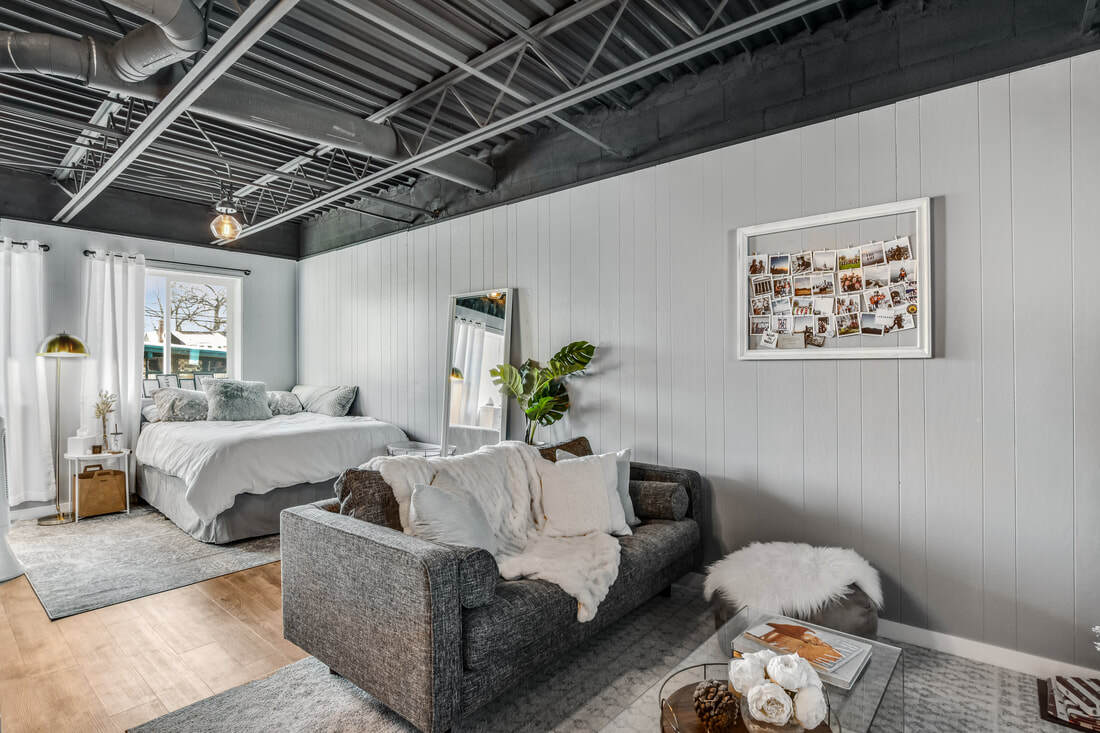 Building Photo - 2437 Atwood Ave