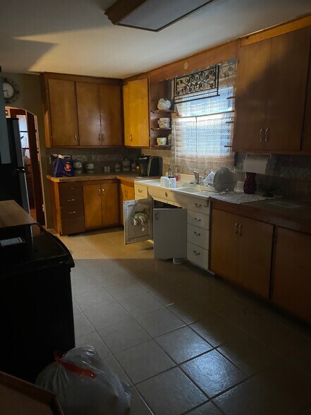 Building Photo - 2403 Tubach Pond Rd