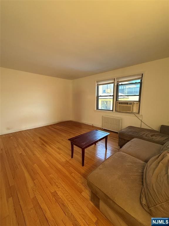 Building Photo - 418 Main St