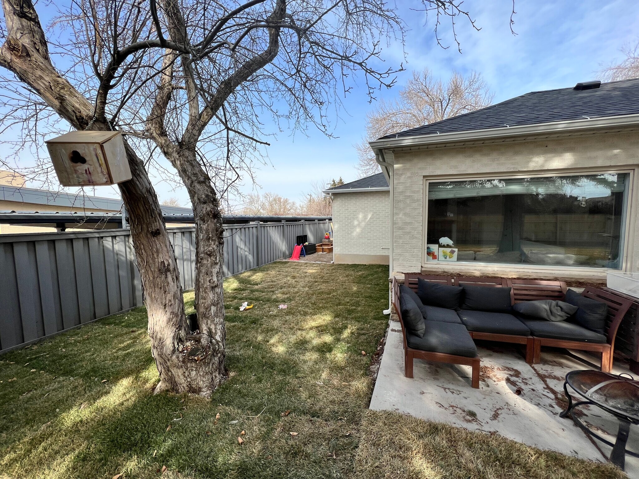 Building Photo - 1647 E Woodland Ave