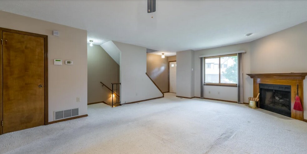 Building Photo - 5275 Timberline Rd