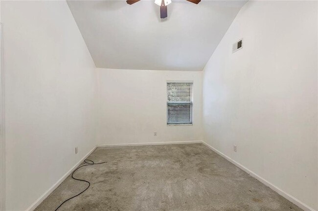 Building Photo - 9776 Ivey Ridge Cir