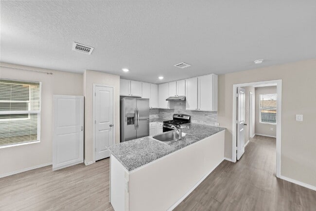 Building Photo - Stylish One Story Living with Modern Upgrades and Resort Style Amenities