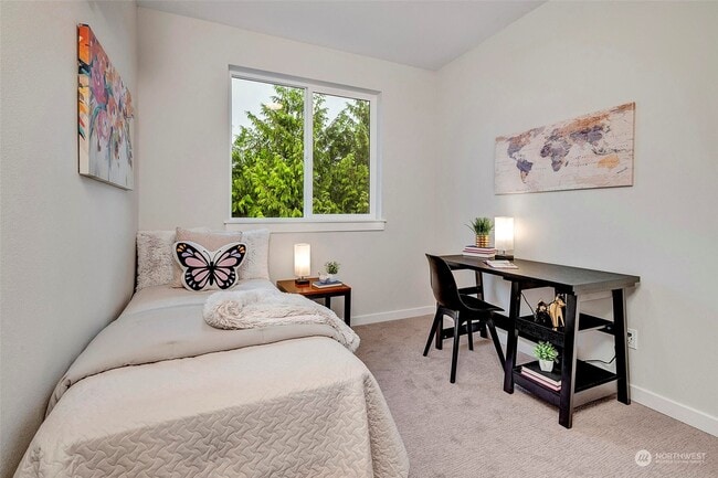 Building Photo - 15008 40th Ave W