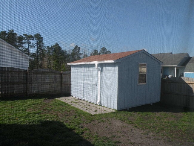 Building Photo - Great Family Home!