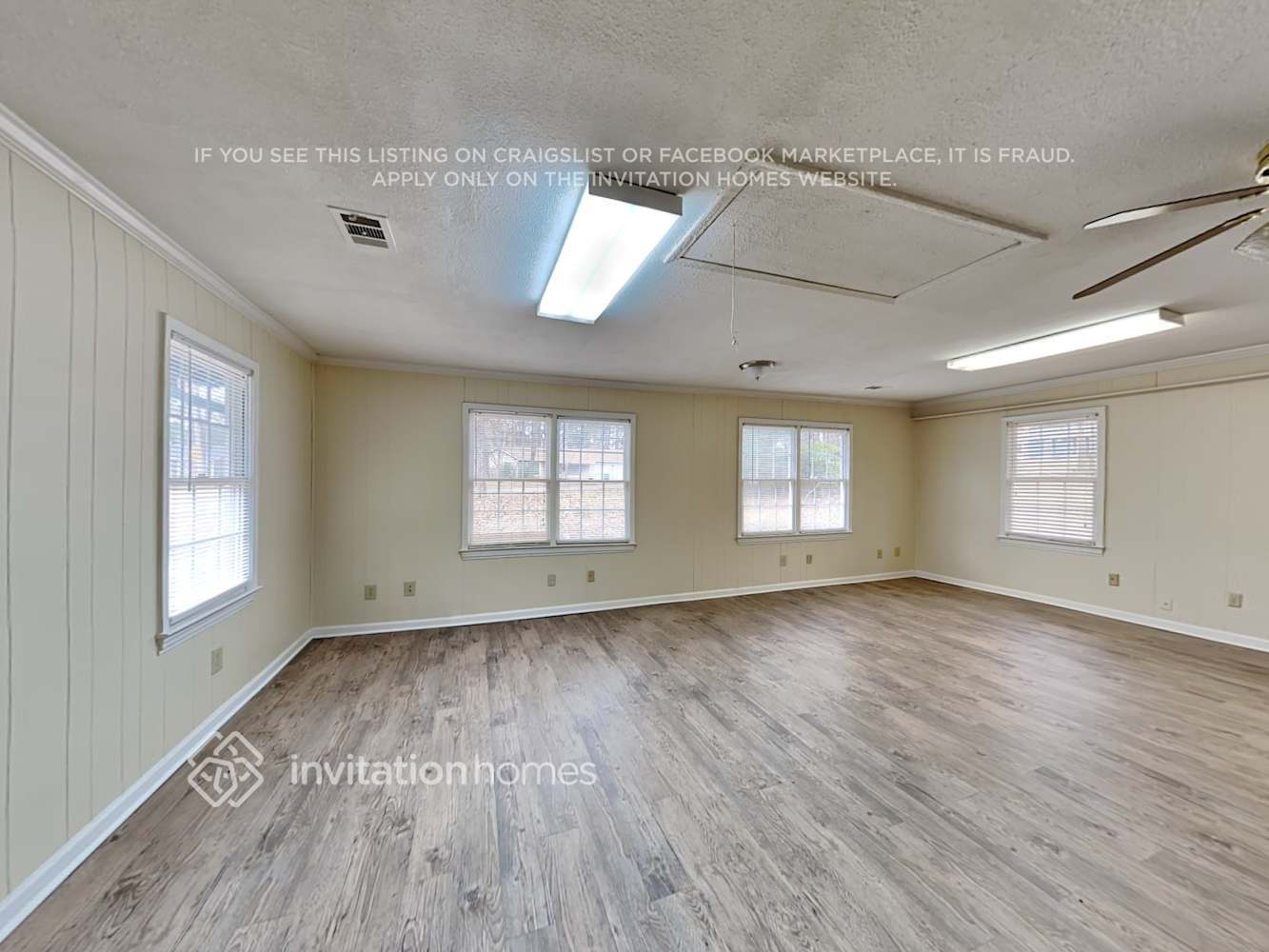 Building Photo - 1009 Monopoly Dr