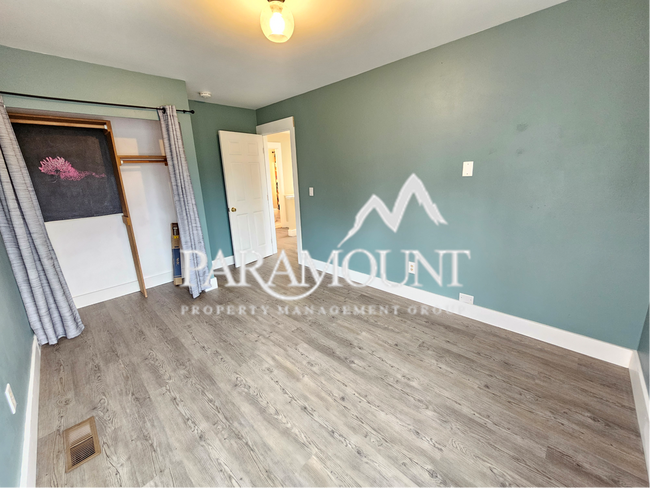 Building Photo - Gorgeous 3 Bedroom in Silverdale!
