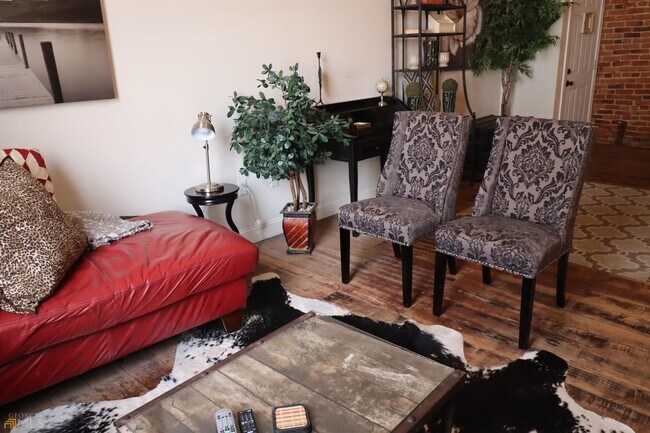 Building Photo - 101 S Wayne St