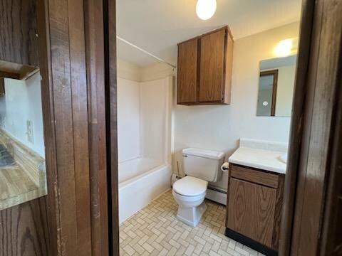 Building Photo - 124 Spruce St