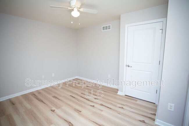 Building Photo - 6 Regency Ct