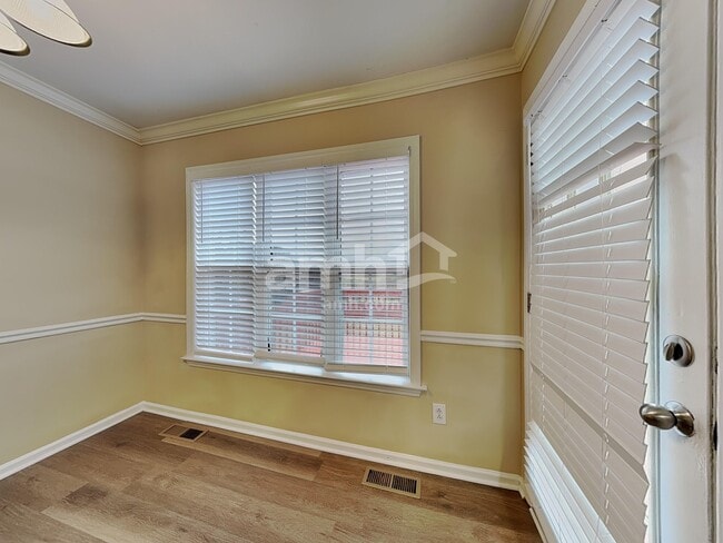 Building Photo - 3947 Hickswood Forest Ct