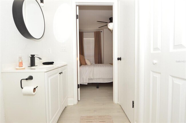 Building Photo - 8714 Mallard Reserve Dr
