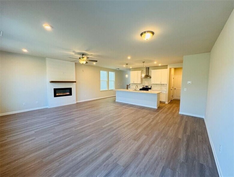 Building Photo - 4645 Amethyst Cv