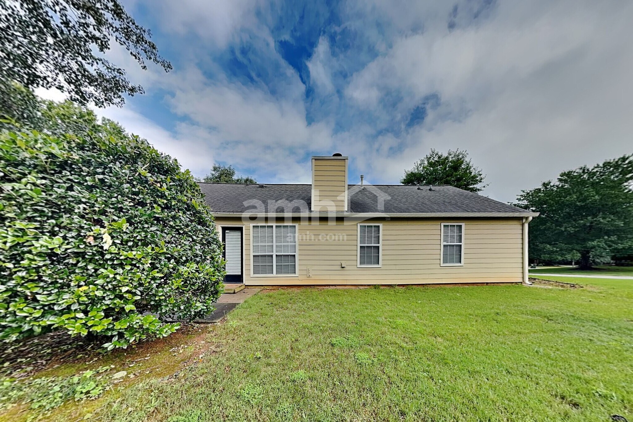 Building Photo - 2510 Baysridge Dr NW