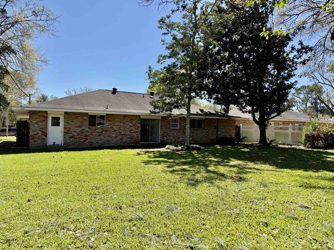 Building Photo - 10389 Browning Dr