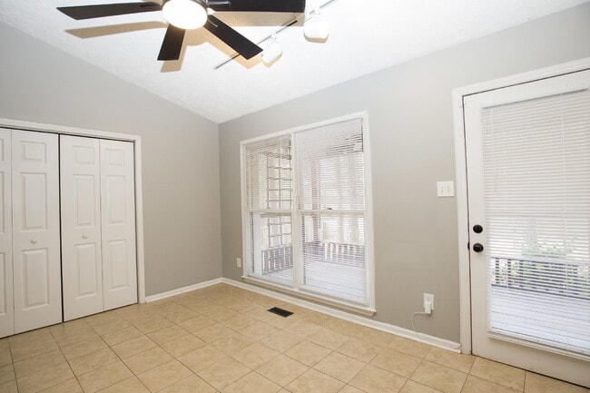 Building Photo - Charming 3 Bedroom Home in Pinehurst with ...