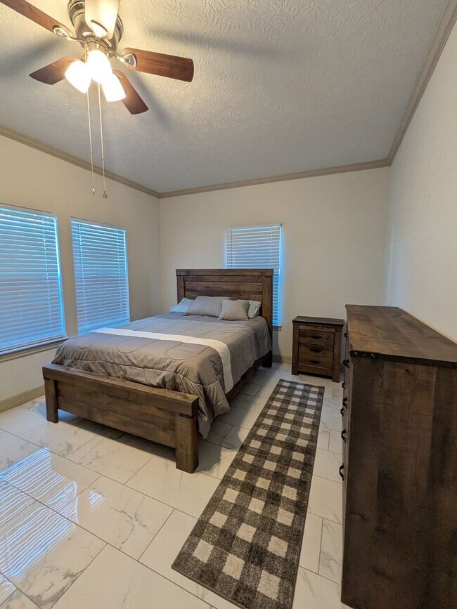 Building Photo - 2995 Pecos St