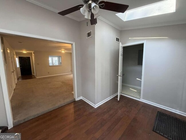 Building Photo - 2045 Fairways Ct