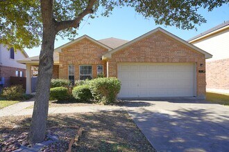 Building Photo - Gorgeous Single Story Home in Cibolo! Real...