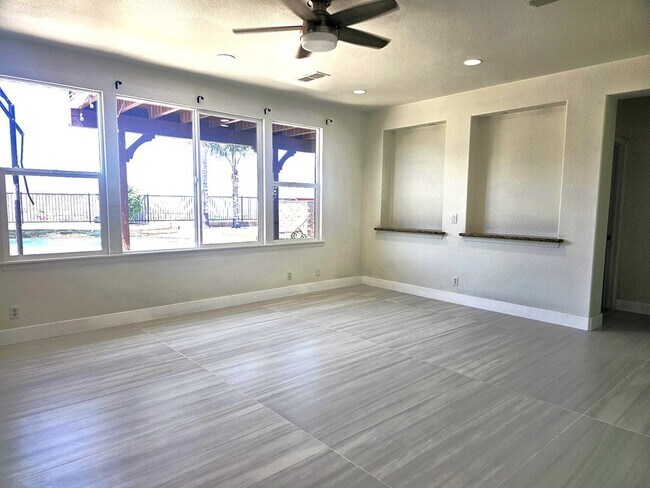 Building Photo - 17127 Carrotwood Dr