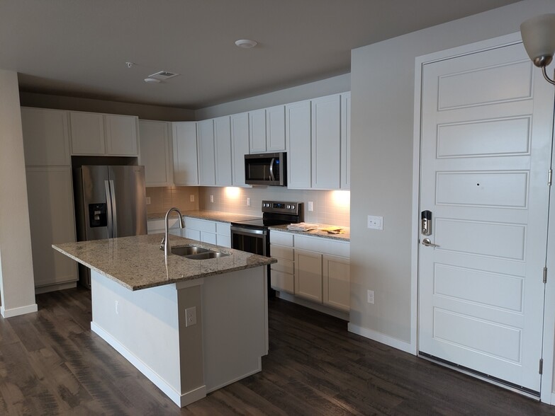 Building Photo - 9287 Twenty Mile Rd