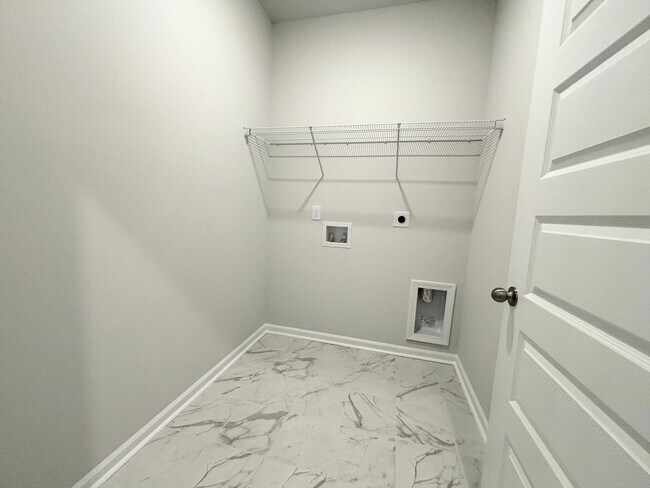 Building Photo - Perfect family home in Ocean Isle Beach