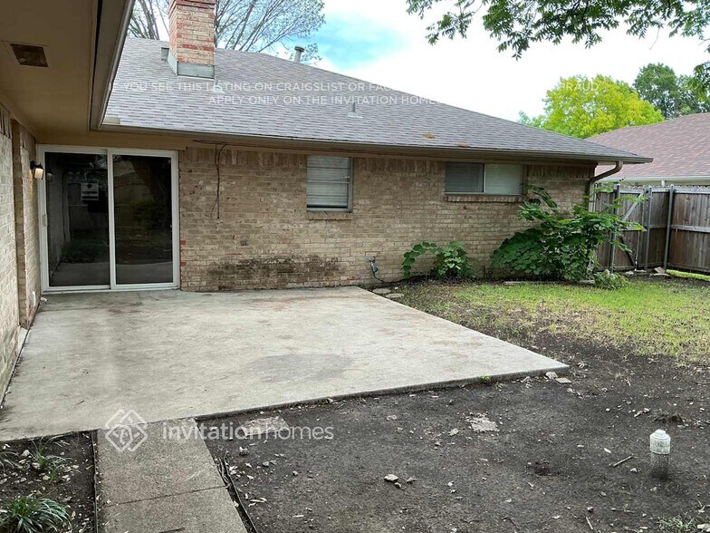 Building Photo - 1506 Mayfield Ave