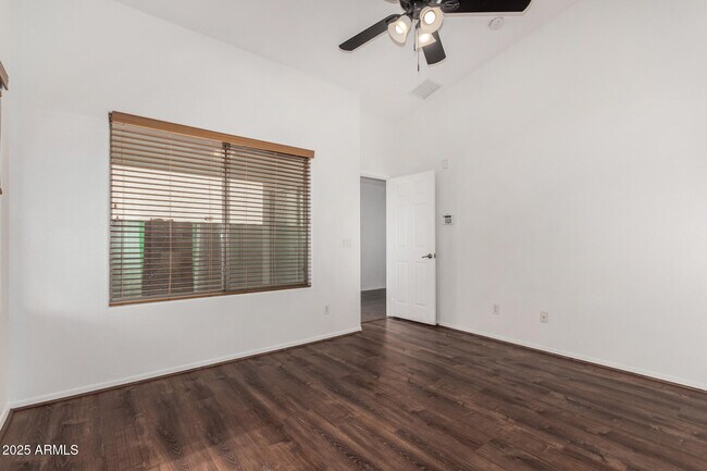 Building Photo - 15448 W Yucatan Dr