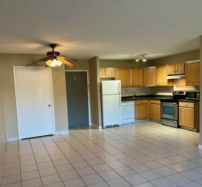 Building Photo - 1119 Harbor View Dr