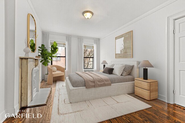 Building Photo - 121 E 61st St