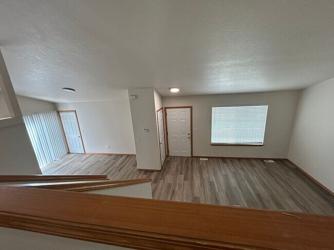 Building Photo - 7815 Deschutes Dr