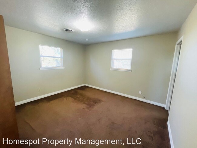 Building Photo - 3 br, 2 bath House - 1479A S Roosevelt Rd 5