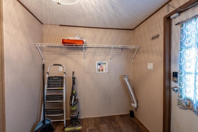 Building Photo - 636 South St