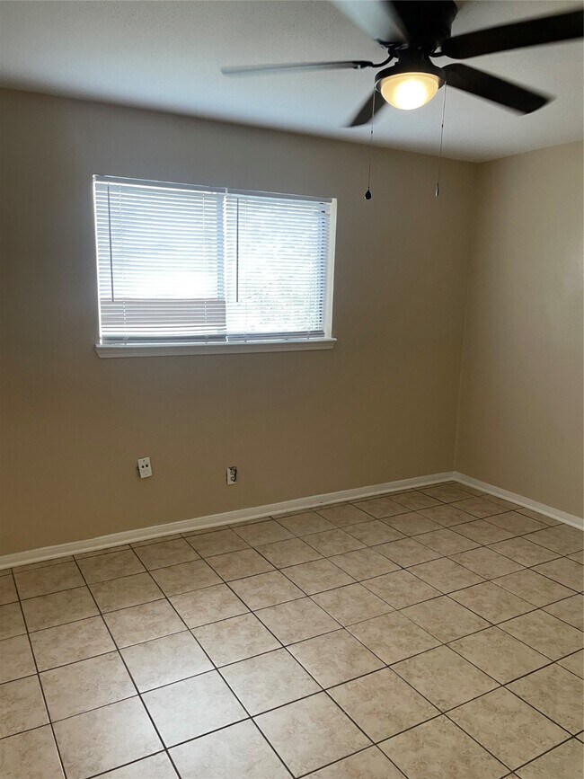 Building Photo - 4711 Palisade Dr