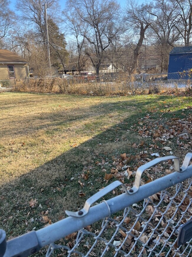 Building Photo - 5421 N 37th St