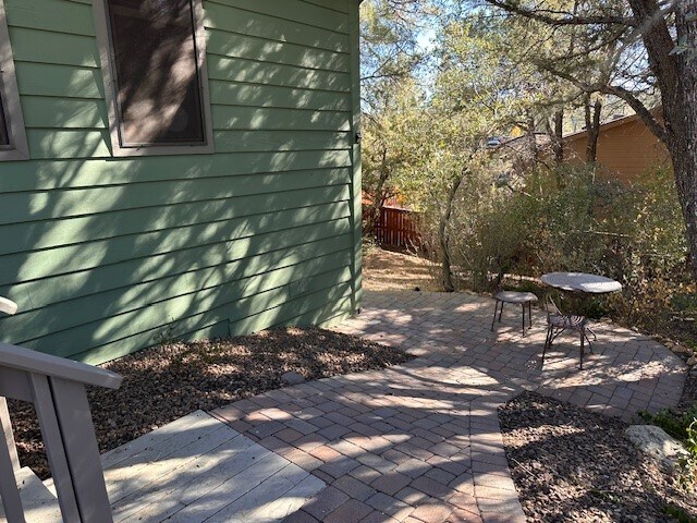 Building Photo - 1768 Rolling Hills Dr