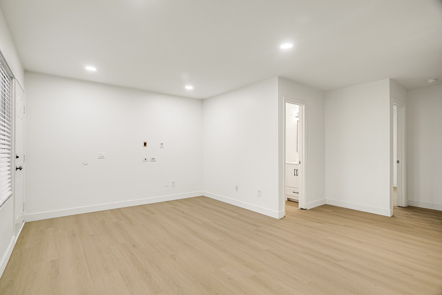 Building Photo - 4485 Alabama St