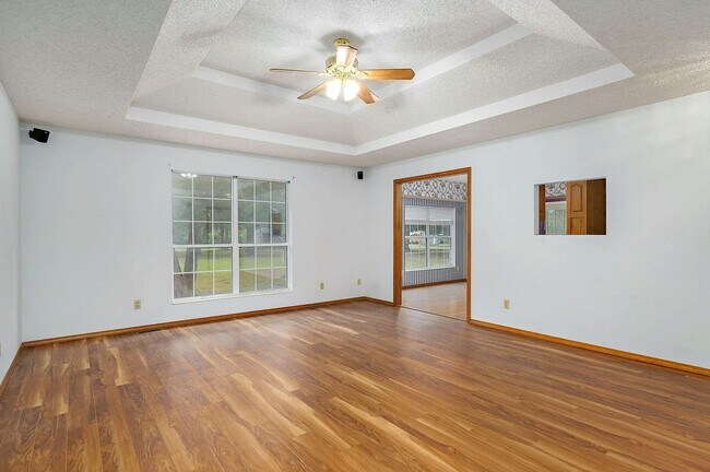 Building Photo - 3740 W Farm Rd 106